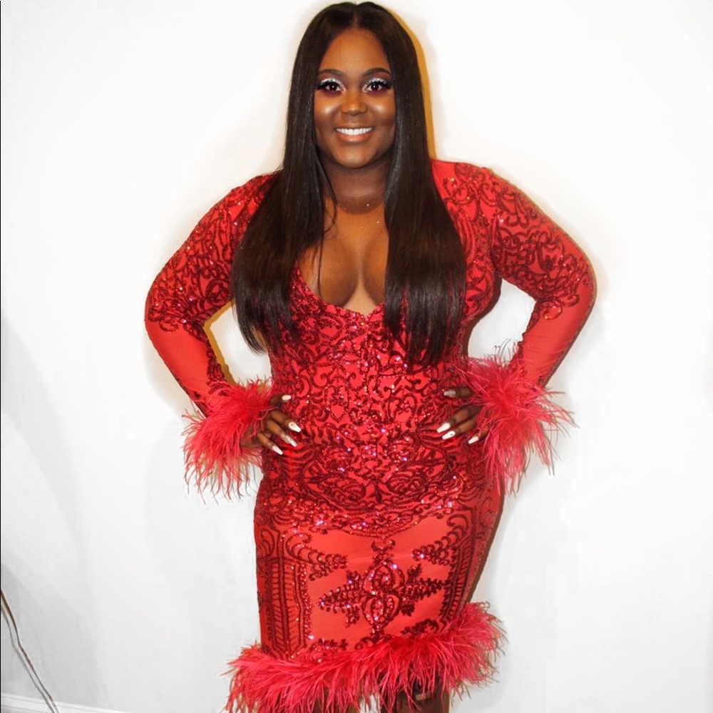 Red Custom Made Sequins Dress with Fur 💃🏾